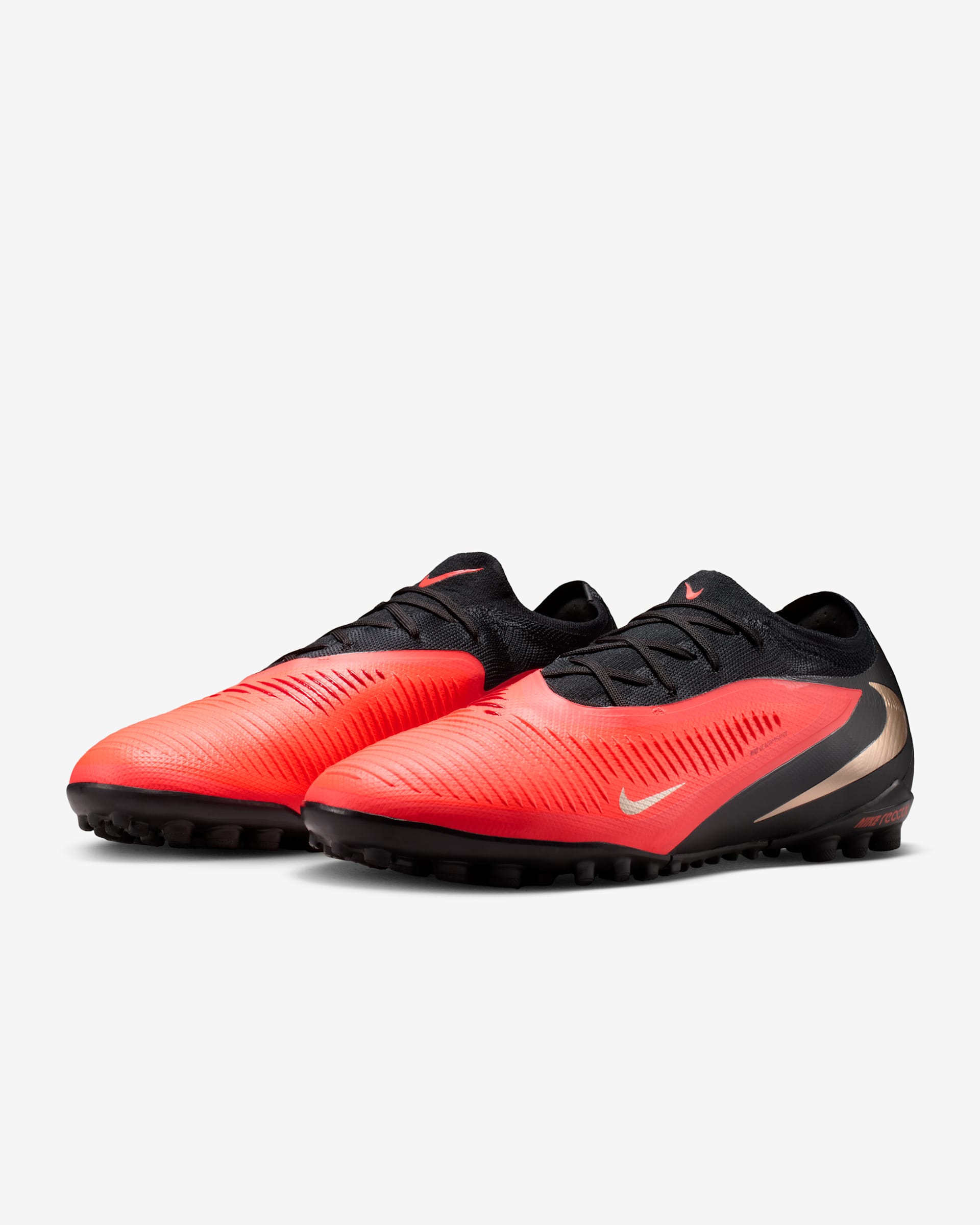 NIKE公式】ナイキ ファントム 6 LOW プロ ターフ サッカーシューズ